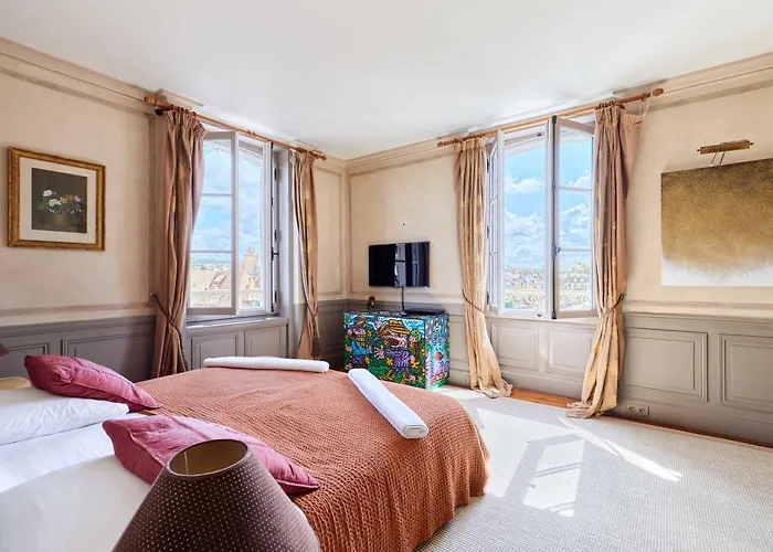 Apartmán Luxurious 4 Bedroom Duplex, 200m From Place Morny Deauville